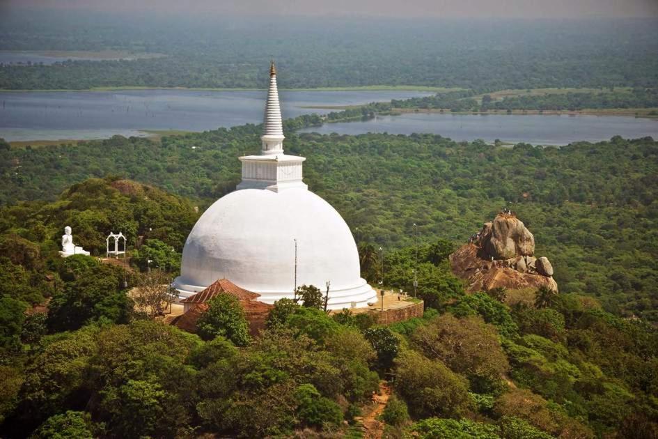 Lucky Holiday Home Anuradhapura Dış mekan fotoğraf