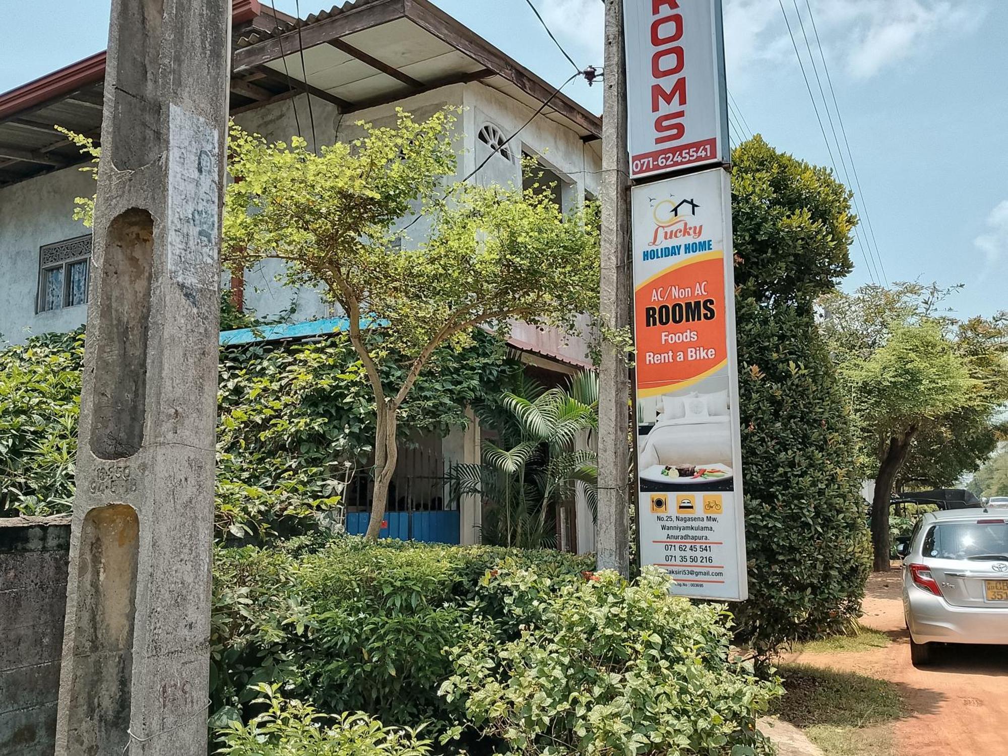 Lucky Holiday Home Anuradhapura Dış mekan fotoğraf